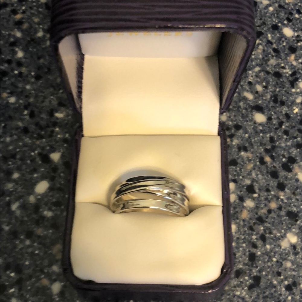 Sterling silver bridge ring from Royal Jewlers